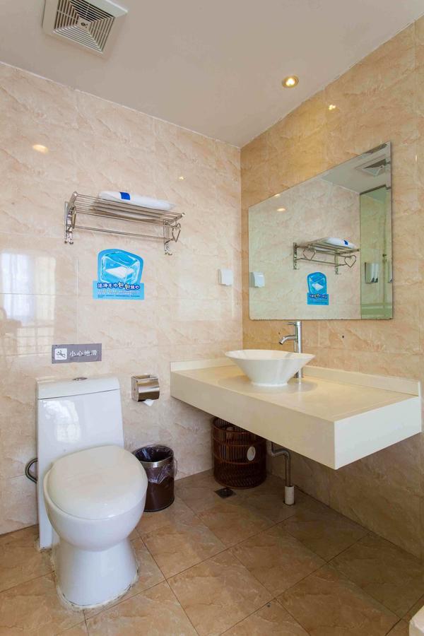 7Days Inn Dongguan Houjie Conference & Exhibition Center Room photo