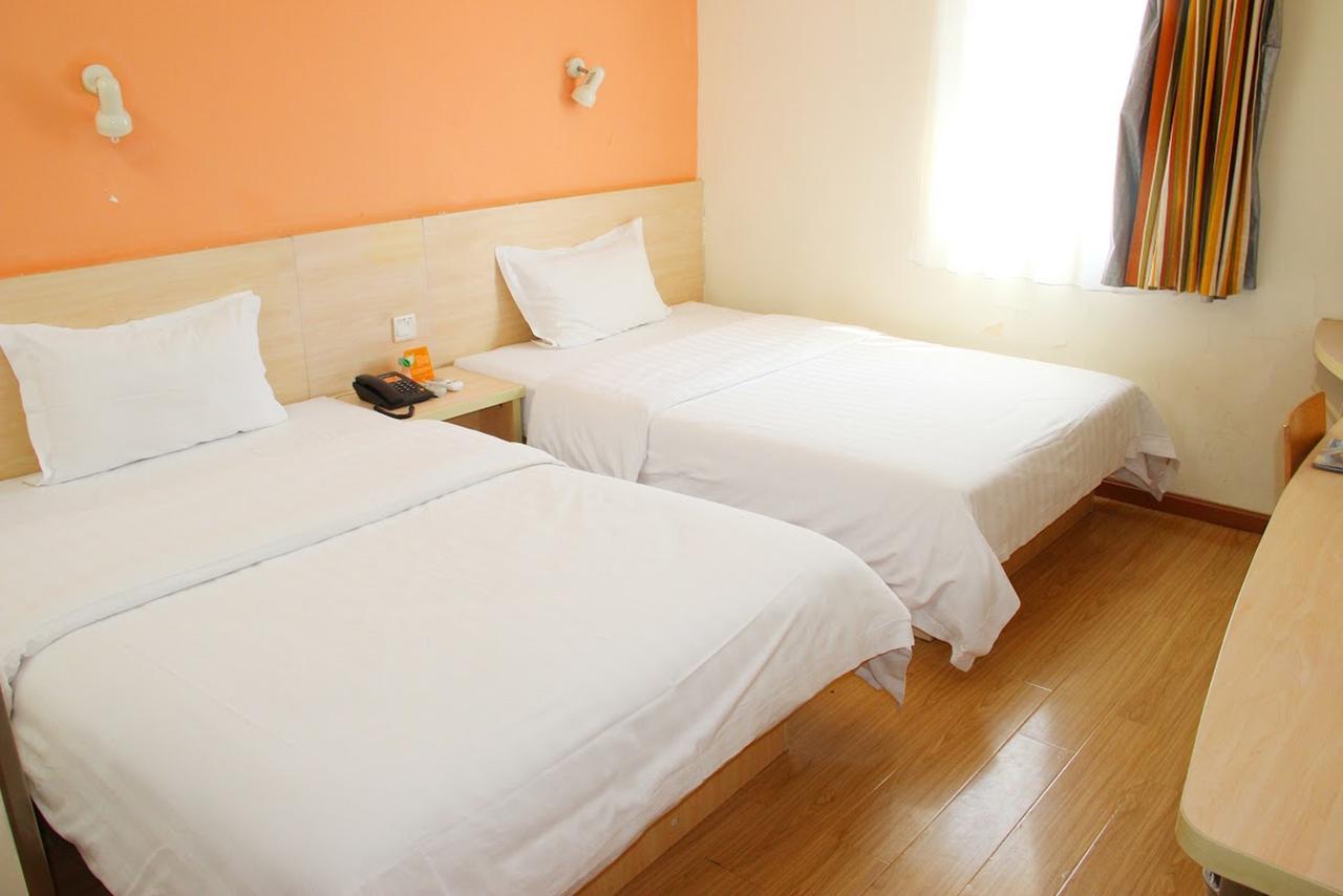 7Days Inn Dongguan Houjie Conference & Exhibition Center Exterior photo
